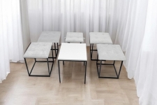 Set modern 6 în 1 – măsuță + 5 scăunele